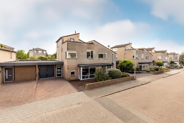 Antoni Staringlaan 70, 5251 WH Vlijmen